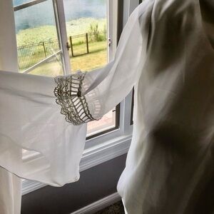 BY & BY Boho Top In Off White SMALL NWT BEAUTIFUL FIRM